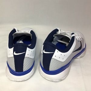 nike air zoom womens tennis shoes